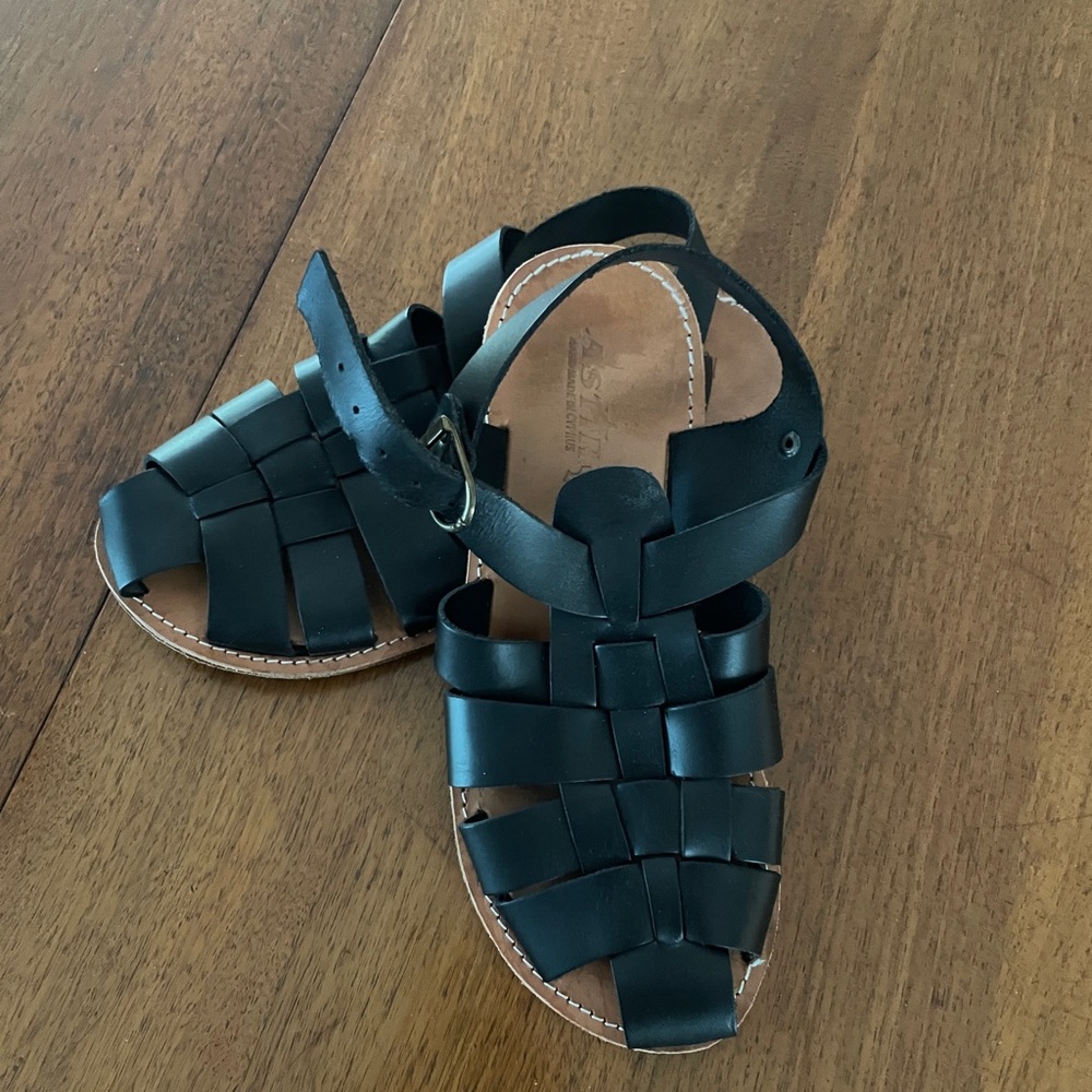 Handmade Black Leather Fisherman Sandals